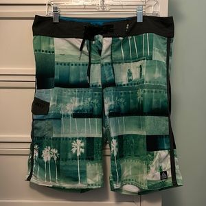 Men’s quality “Reef” brand boardshorts